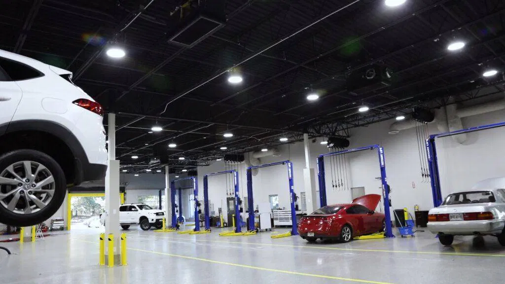 japanese auto repair sugar hill mechanics - Shop with cars