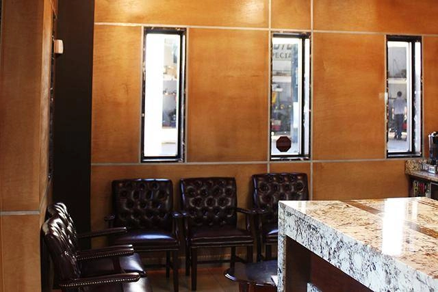 Seating Area in Auto Shop Suwanee GA