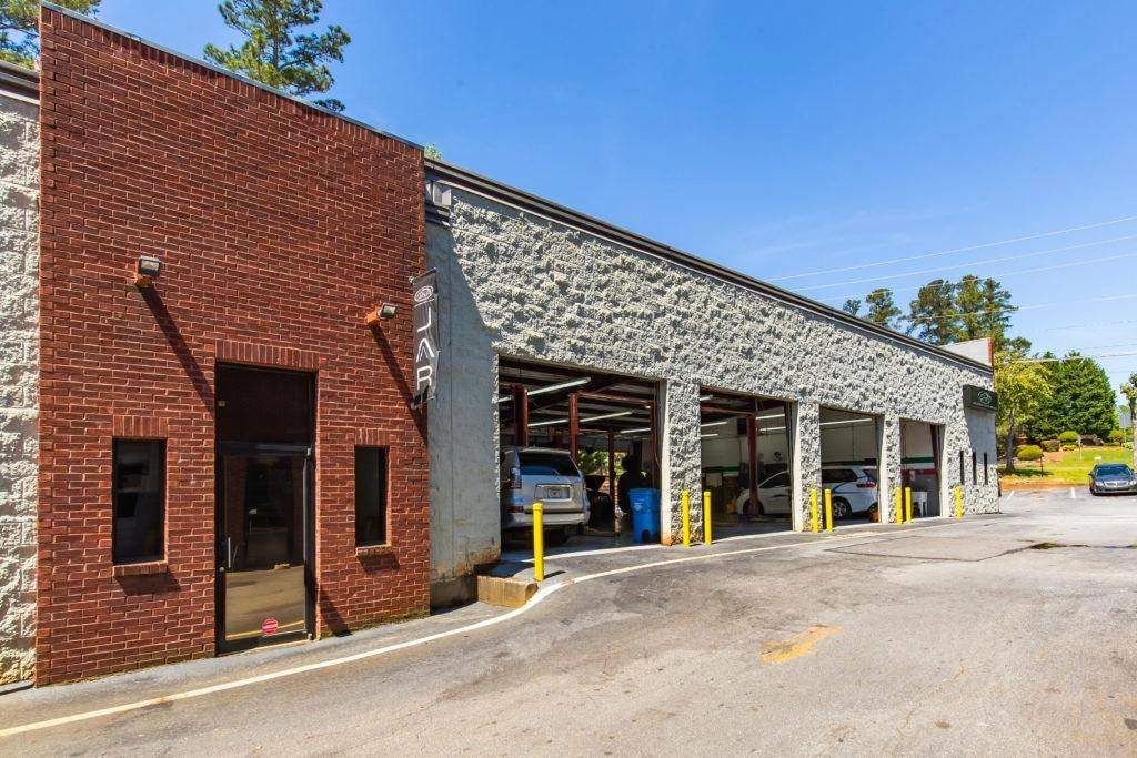 The storefront of Japanese Auto Repair Suwanee GA